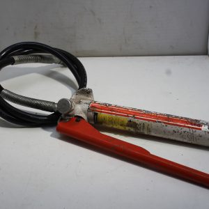 OTC Power Team P12 Hydraulic Hand Pump - NO PRESSURE (For parts, Not working) SOLD AS-IS