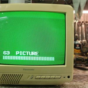 PANASONIC 11" CRT TV PC-11X50R avec télécommande