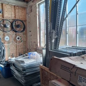 Kit de racking - étagères - metalware industrielles complet (quincaillerie / montant / tablettes)