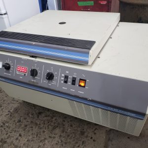 Beckman GS-6R Refrigerated Benchtop Centrifuge