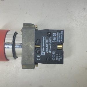 Telemecanique ZB2-BE102 switch + contact bloc