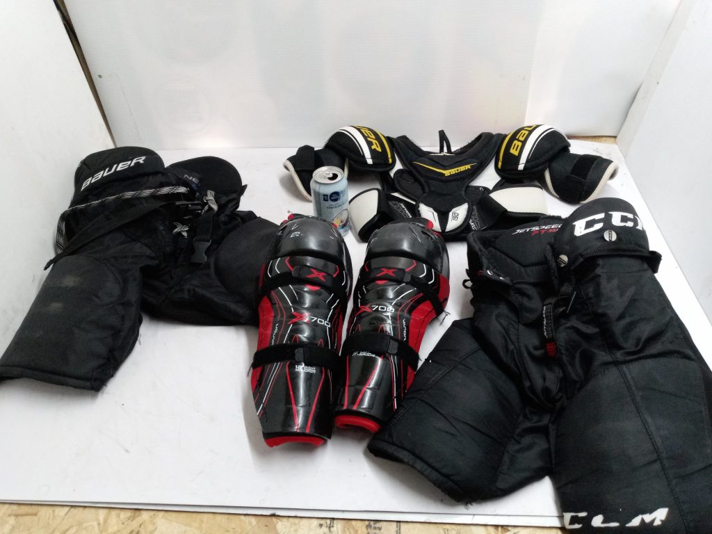 Équipement de hockey pour enfant