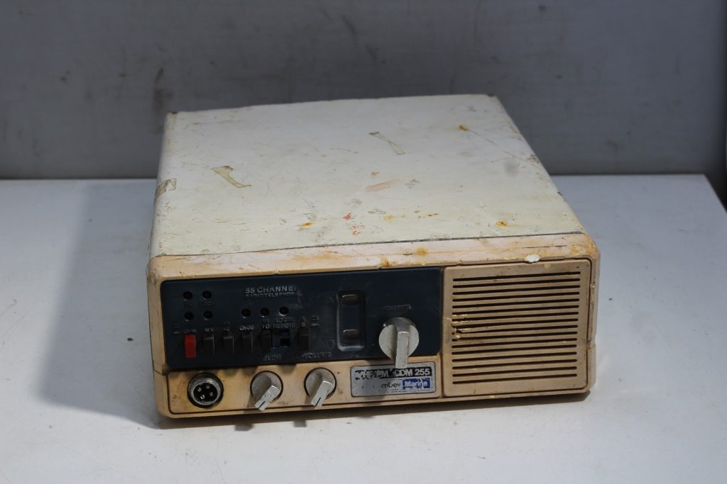 Marine 55 Channel VHF/FM Radiotelephone CDM 255 Transceiver