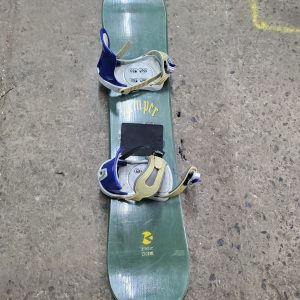 Planche de snowboard Kemper 130 cm avec fixation