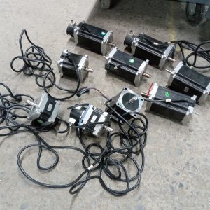Lot de 9 stepper motor - moteur pas à pas pour projet