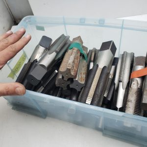 Lot de gros taraud / tap impérial (+ de 1")
