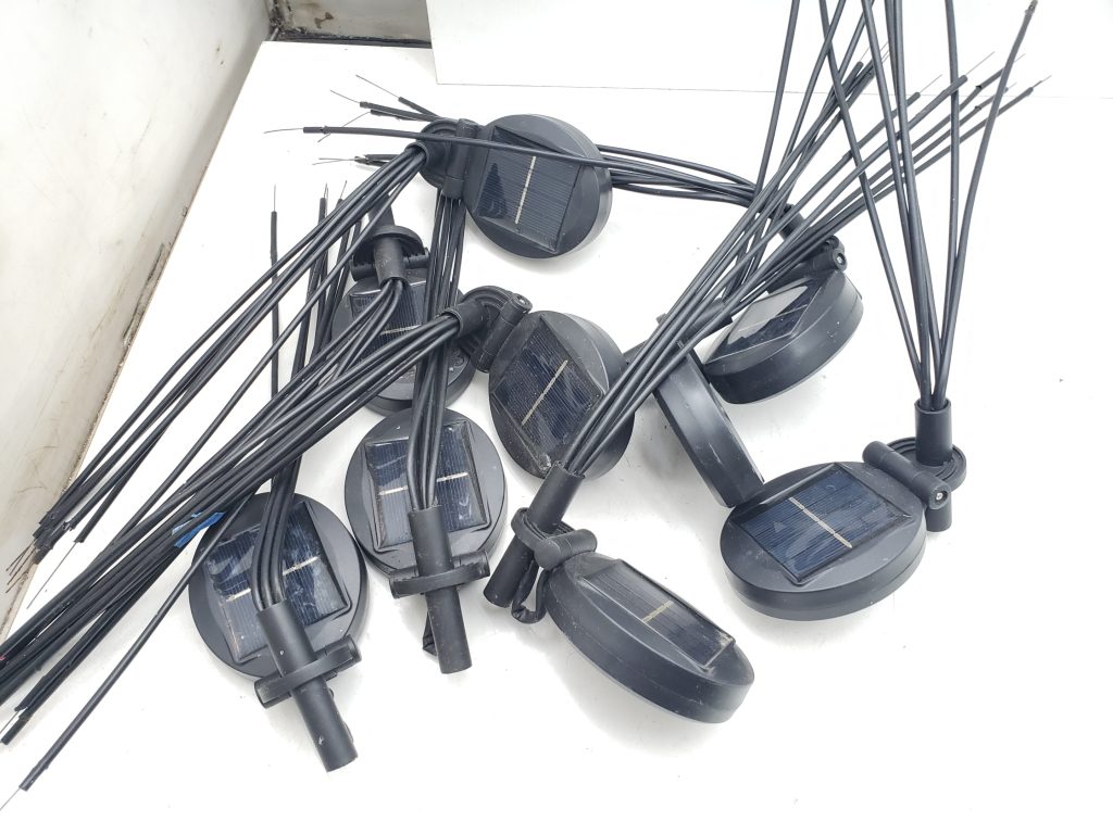 Lot de petits panneaux solaires pour batterie rechargeable pour projet