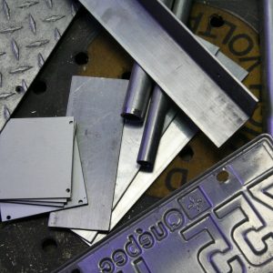 Rebuts d'aluminium - scrap metal (vendu au poids) pour projet, conception, décor, etc