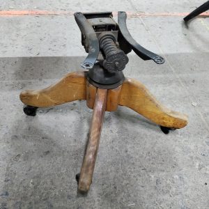 Base de chaise vintage à roulettes pour projet