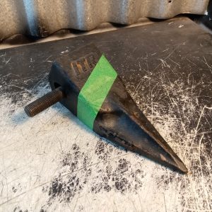 ITR Bucket Tooth 6-1/2" long x 2-1/8" large