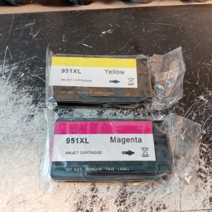 Yellow and Magenta - Ink Cartridge 951XL for the OfficeJet Pro 8100, 8600, 8610, 8620, and 8630