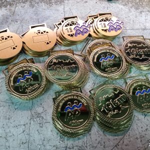 Environ 50 médailles d'or et de bronze pour cinéma, décor, tournage