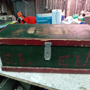 Coffre à outils en bois 24" x 10" x 10"