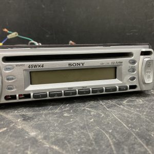 Sony CDX-L300 FM/AM Compact Disc CD Player Car Stereo With Cables