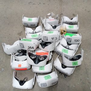 24 x Oculus Quest 2 VR Headset For parts- Needs Repair