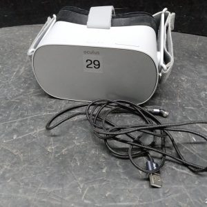 Oculus Go VR Headset with Charging Cable