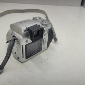 Fujifilm FinePix S3000 digital camera [functional]