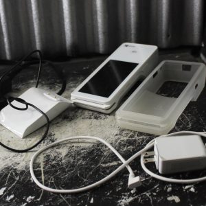 CLOVER Flex Credit Card Machine and Charger Model K400 + protective cover