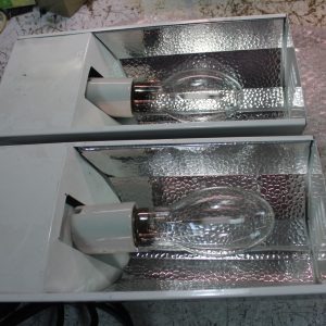 Lot de lampes d'horticulture à suspendre POWERSUN 120V- ampoules inclus