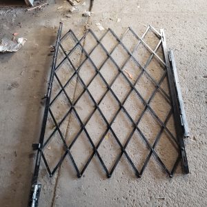 Porte accordéon - grille de sécurité en métal pour locker, commerce 50" large x 80" haut (anti-vol intrusion)