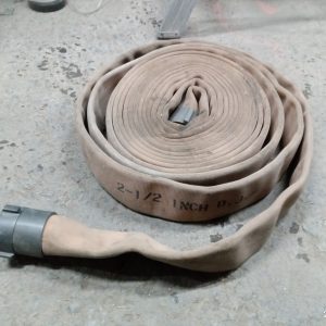 Tuyau style de pompier pour décor - cinéma - théatre (aucune idée pour la condition)