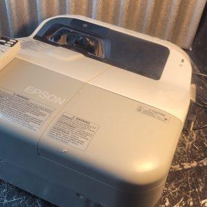 EPSON PowerLite 470 short-throw projector [functional - will need new lamp]