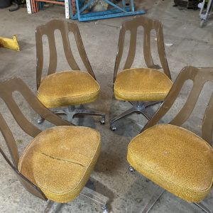 Lot de 4 chaises pivotantes vintage 1970 - BESOIN RÉPARATION -