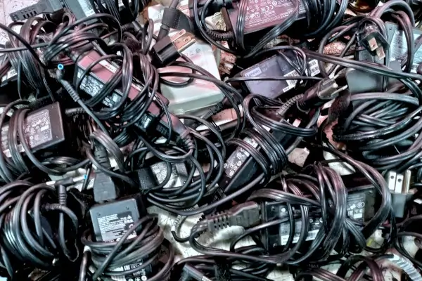 Adaptateur de courant de laptop