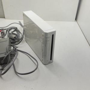 Wii rvl-001 - turns on - for parts or repair
