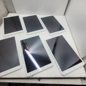 6x Samsung SM-T580 Tablets [Working but batteries are dead]