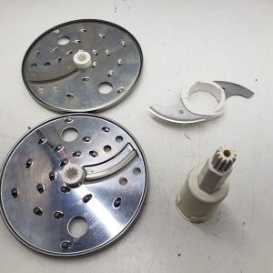 Moulinex 12 Cup Food Processor 043-2214-8 - replacement blades and accessories