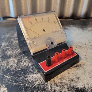 GLOBE D.C.AMP/MILLIAMP METER MODEL EDM-05 VINTAGE SCHOOL SURPLUS