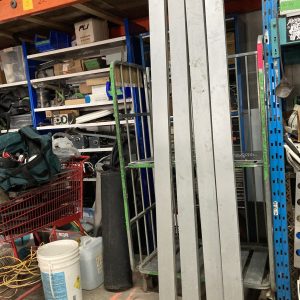 Barre en aluminium 92" x 4" x 2"