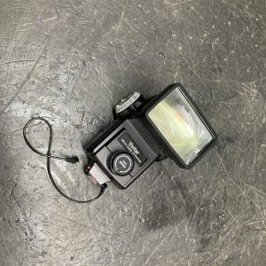 Vintage Vivitar 285 Zoom Thyristor Electronic Flash w/ Wide Angle