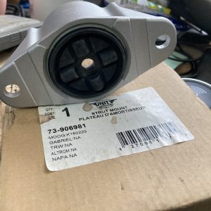 Moog K160229 Strut Mount