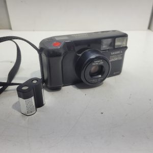 Yashica Zoomtec Automatic Focusing Compact Camera 38-80mm [functional - cracked casing]