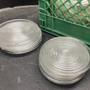 Lot de lentilles en verre de différentes grosseurs pour projet