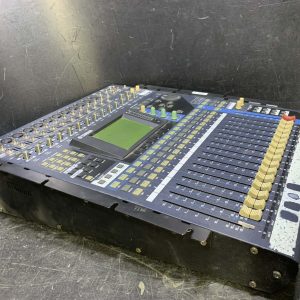 Digital Mixer Yamaha 01V 96 (READ DESCRIPTION/AS IS)