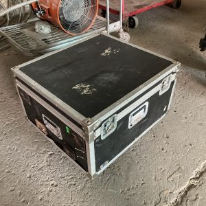 Roadcase 28" x 22" x 16" sur roulettes