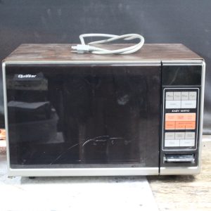 Four micro-onde Vintage en faux bois