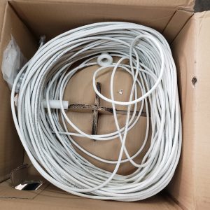 Rouleau de câble réseau - Ethernet CAT6 - environ 300 pieds