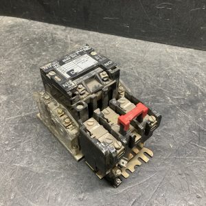 Square D 8536-SCO3S NEMA Size 1 Contactor, 600VAC, 10HP, 3-Pole, 120VAC Coil