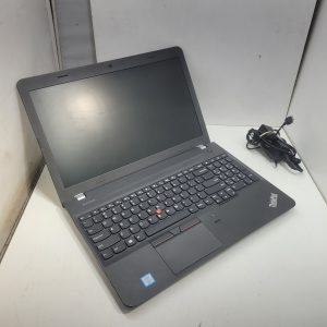 Laptop Lenovo thinkpad 15'' LINUX MINT - intel i5 6200 - 8gb ram - 256 SSD