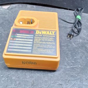Chargeur à batterie DeWalt DW9106