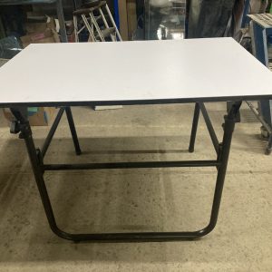 Table à dessin inclinable 42" x 30"