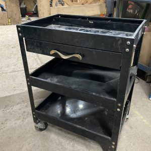 Meuble en acier sur roulette avec un tiroir 24" x 16" x 32"