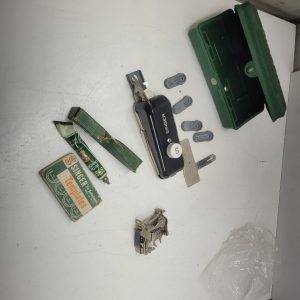 Vintage singer accessories - buttonholer, buttons template, feet attachment, motor oil