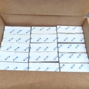 15 x NEW EATON Circuit Breaker FAZ-C2/2-NA 102160 2A 2pol. - 480Y/277VAC