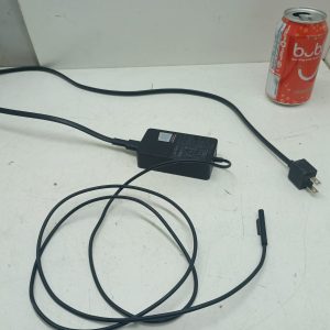 Chargeur Microsoft Model 1706 pour ordinateur portable 65W compatible avec Surface Pro 11/10/ 9/8/ 7+/ 7/6/ 5/4/ 3/ X, adaptateur d'alimentation pour Surface Laptop 7/6/5/4/3/2/1, Book 3/2/1, tablette Go, supporte 44W