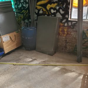 Feuille de plexiglas - acrylique 120" x 12" x 1/4"